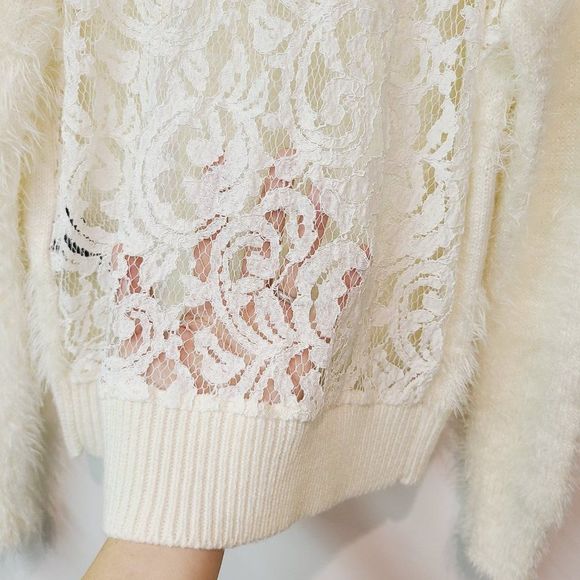 XOXO Sweater Lace Back Cream Fuzzy Soft Striped Womens Small - Picture 3 of 8